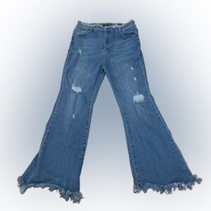 Risen Frayed Hem Flare Jeans